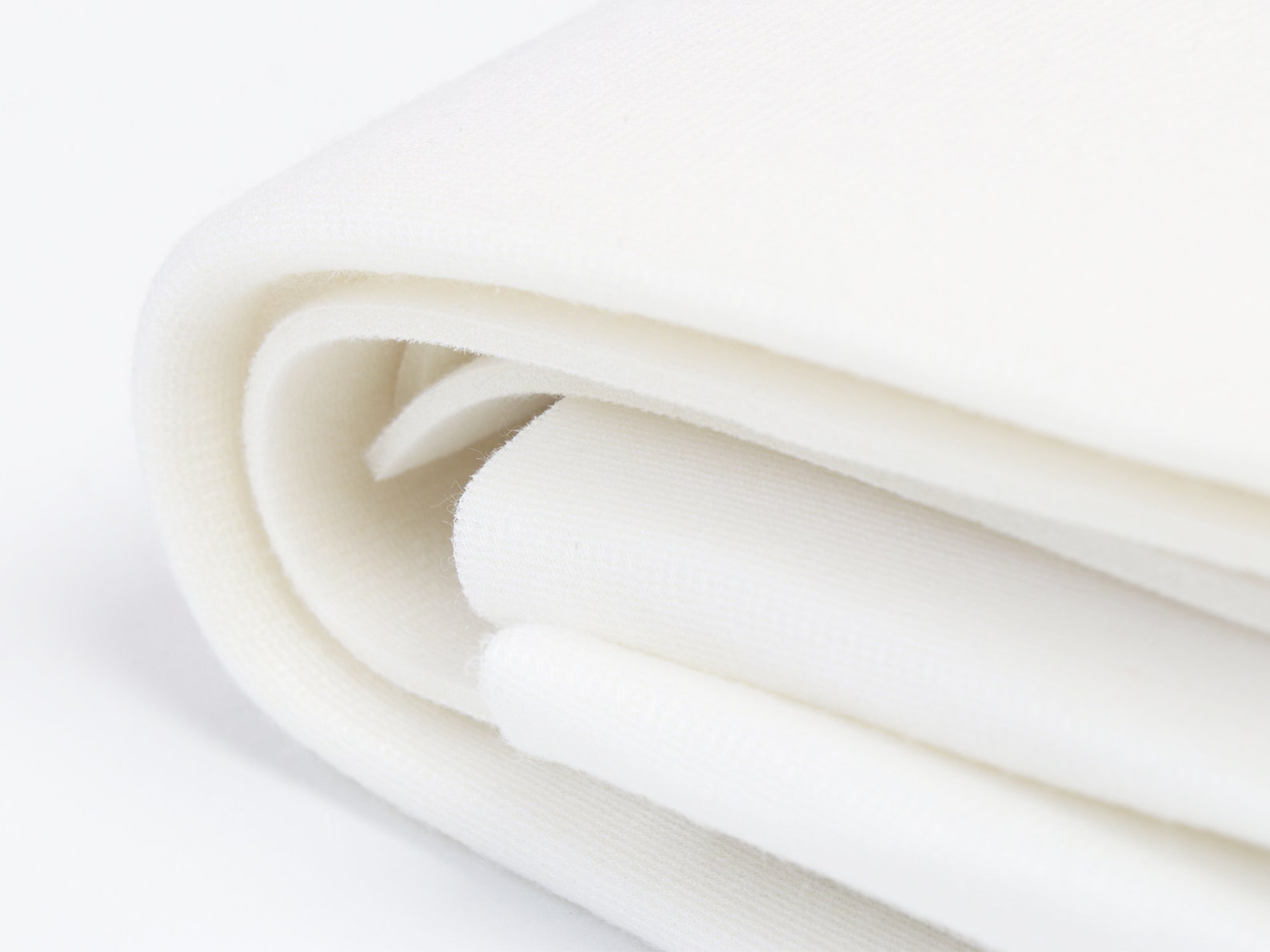 Soft and Stable for bags and beyond - Polyester Interfacing